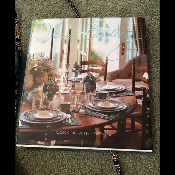 Treasure Trove of Vera Bradley. All 6 Bags +A Cookbook - Picture 15 of 16